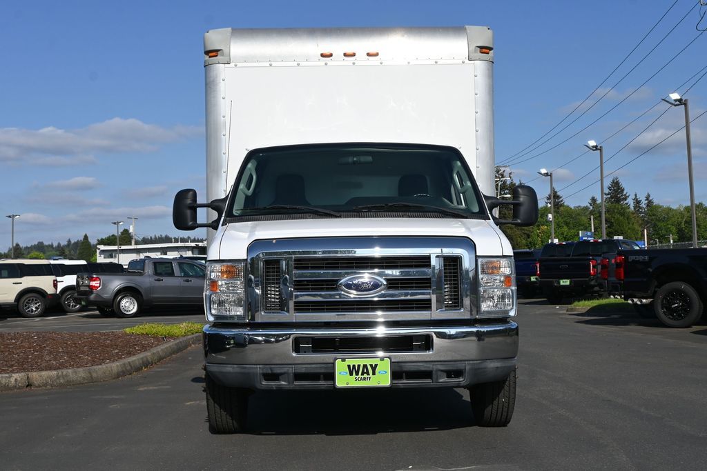Used 2013 Ford E-450 - photo 5