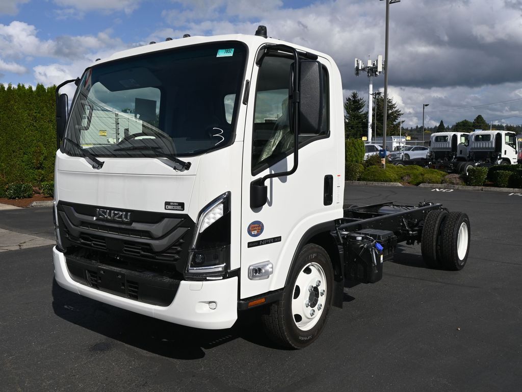2025-isuzu-npr-xd-regular-cab-