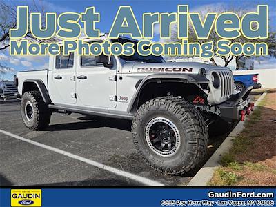 Used 2023 Jeep Gladiator - photo 1