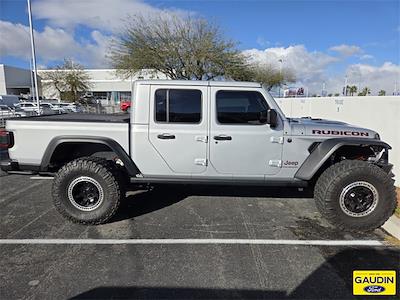 Used 2023 Jeep Gladiator - photo 1