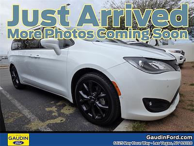 Used 2019 Chrysler Pacifica - photo 1