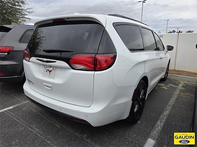 Used 2019 Chrysler Pacifica - photo 1