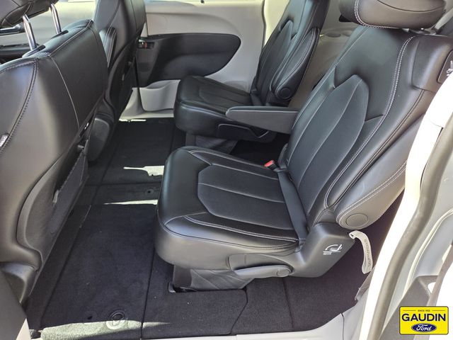 Used 2024 Chrysler Pacifica - photo 15