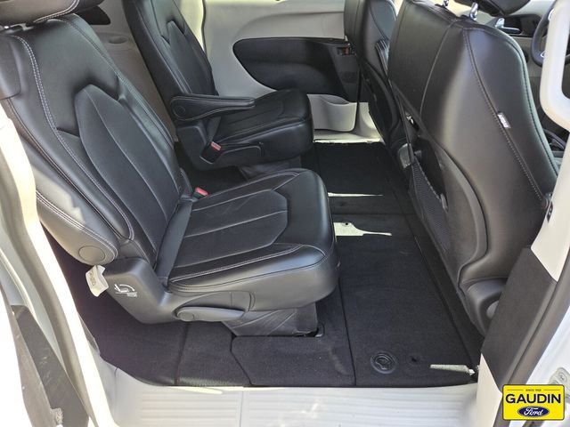 Used 2024 Chrysler Pacifica - photo 18