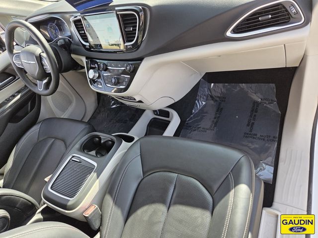 Used 2024 Chrysler Pacifica - photo 20