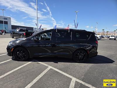 2025 Chrysler Pacifica FWD Minivan for sale #P15828 - photo 2