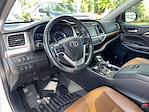 2017 Toyota Highlander FWD SUV for sale #DM4170A - photo 14