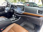 2017 Toyota Highlander FWD SUV for sale #DM4170A - photo 18