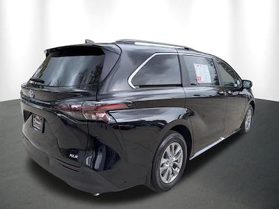 Used 2025 Toyota Sienna - photo 1
