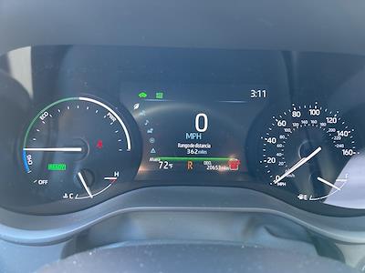 Used 2025 Toyota Sienna - photo 1