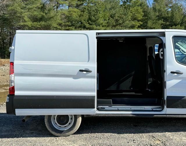 New 2026 Ford Transit 150 - photo 7
