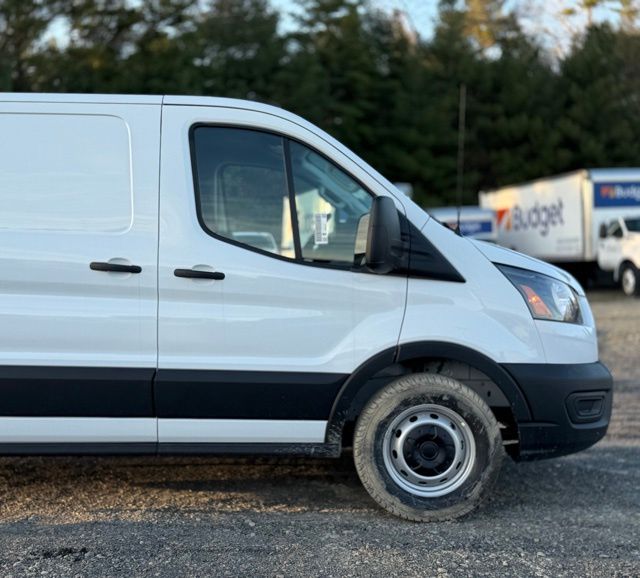 New 2026 Ford Transit 150 - photo 5