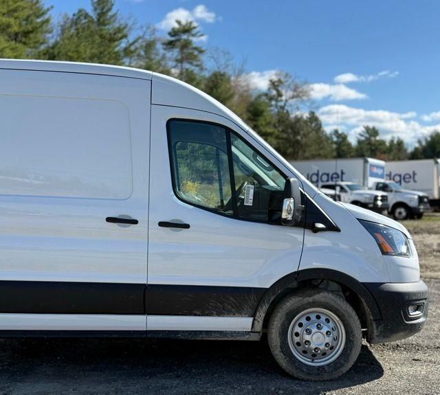 New 2026 Ford Transit 250 - photo 5