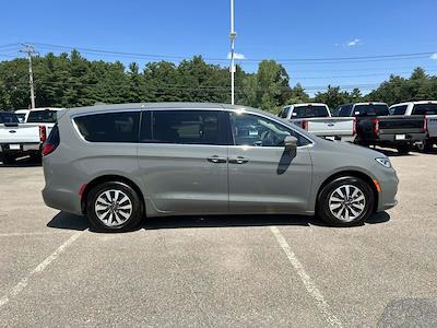 2022 Chrysler Pacifica FWD Minivan for sale #R5986A - photo 2