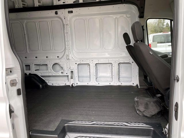 Used 2022 Ford E-Transit 350 - photo 26