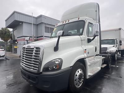 Used 2020 Freightliner Cascadia Cummins X15 Semi Truck for sale #242601 - photo 1