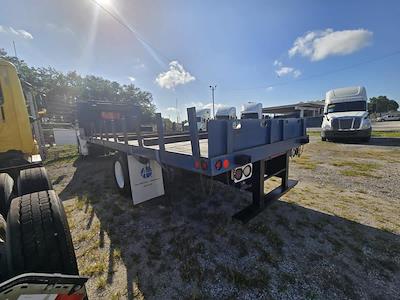 Used 2015 Freightliner M2 106 Conventional Cab Flatbed Truck for sale #341106 - photo 2