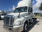 Used 2017 Freightliner Cascadia Detroit Diesel DD15 Semi Truck for sale #672046 - photo 1