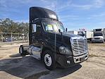 Used 2017 Freightliner Cascadia Detroit DD13 Semi Truck for sale #678657 - photo 4