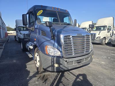 Used 2018 Freightliner Cascadia Detroit DD13 Semi Truck for sale #684916 - photo 1