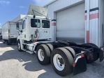 Used 2018 Freightliner Cascadia Detroit DD13 Semi Truck for sale #684927 - photo 2