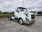 Used 2018 Volvo VNL Volvo D13 Semi Truck for sale #756422 - photo 1
