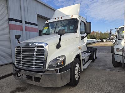 Used 2018 Freightliner Cascadia Cummins X15 Semi Truck for sale #775230 - photo 1