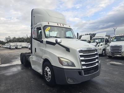 Used 2018 Freightliner Cascadia Detroit DD13 Semi Truck for sale #789817 - photo 1