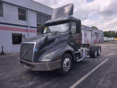 Used 2019 Volvo VNL Volvo D13 Semi Truck for sale #804189 - photo 1