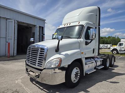 Used 2019 Freightliner Cascadia Detroit DD13 Semi Truck for sale #804308 - photo 1
