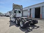 Used 2019 Freightliner Cascadia Detroit DD13 Semi Truck for sale #804308 - photo 2