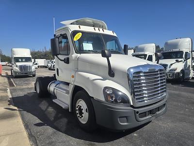 Used 2019 Freightliner Cascadia - photo 1