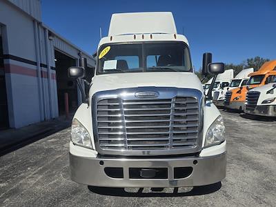 Used 2019 Freightliner Cascadia Detroit DD13 Semi Truck for sale #813643 - photo 2