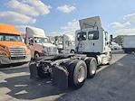 Used 2019 Freightliner Cascadia Detroit DD13 Semi Truck for sale #813802 - photo 2