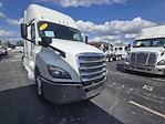 Used 2019 Freightliner Cascadia Detroit Diesel DD15 Semi Truck with Sleeper Cab for sale #832963 - photo 1