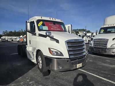 Used 2019 Freightliner Cascadia Detroit DD13 Semi Truck for sale #859570 - photo 1