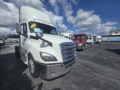 Used 2019 Freightliner Cascadia Detroit DD13 Semi Truck for sale #859572 - photo 1