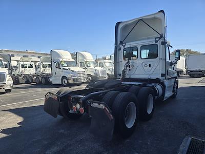 Used 2019 Freightliner Cascadia Cummins X15 Semi Truck for sale #861315 - photo 2