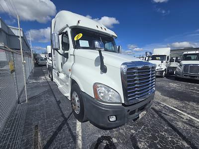 Used 2019 Freightliner Cascadia Detroit Diesel DD15 Semi Truck with Sleeper Cab for sale #863092 - photo 1