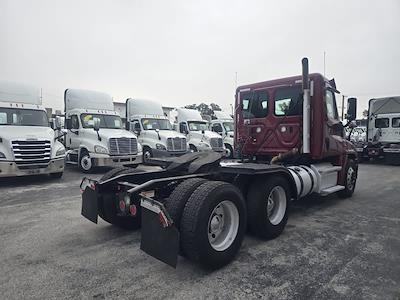 Used 2019 Freightliner Cascadia Detroit DD13 Semi Truck for sale #866085 - photo 2