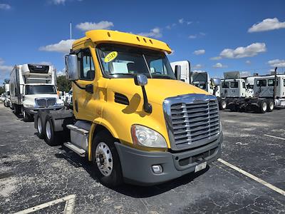 Used 2019 Freightliner Cascadia Detroit DD13 Semi Truck for sale #874565 - photo 1