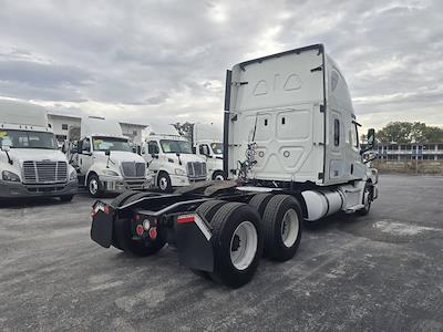 Used 2020 Freightliner Cascadia Detroit Diesel DD15 Semi Truck with Sleeper Cab for sale #878814 - photo 2