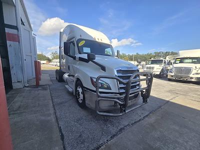 Used 2020 Freightliner Cascadia Detroit Diesel DD15 Semi Truck with Sleeper Cab for sale #878832 - photo 1