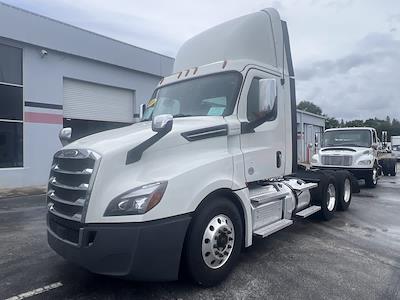 Used 2020 Freightliner Cascadia Detroit DD13 Semi Truck for sale #879795 - photo 1