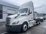 Used 2020 Freightliner Cascadia Detroit DD13 Semi Truck for sale #879795 - photo 1