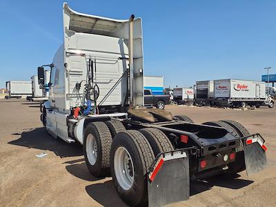 Used 2020 Volvo VNR Volvo D13 Semi Truck for sale #243573 - photo 2