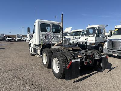 Used 2020 Freightliner Cascadia Detroit DD13 Semi Truck for sale #271145 - photo 2
