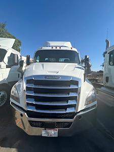 Used 2020 Freightliner Cascadia Detroit DD13 Semi Truck for sale #291028 - photo 2