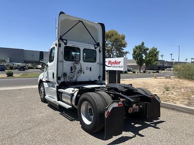 Used 2021 Freightliner Cascadia Detroit DD13 Semi Truck for sale #502194 - photo 2