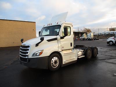 Used 2022 Freightliner Cascadia Detroit DD13 Semi Truck for sale #550639 - photo 1